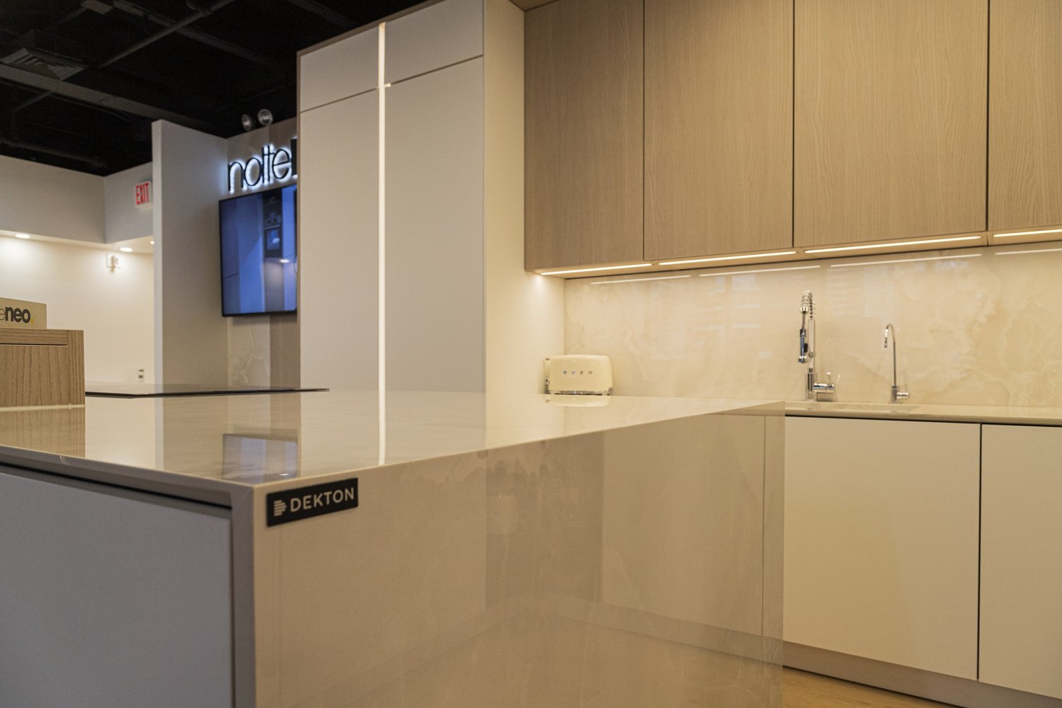Stone surface by 7Haus